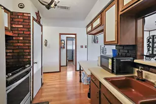 111 Grantham Rd, Baytown, TX 77521 - Photo 7