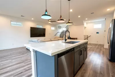 2056 Johanna Drive #F, Houston, TX 77055 - Photo 15