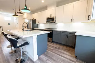 2056 Johanna Dr, Houston, TX 77055 - Photo 11