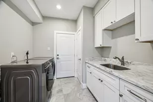922 Crossroads Dr, Houston, TX 77079 - Photo 31