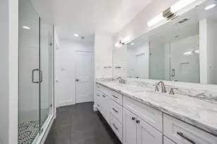 922 Crossroads Dr, Houston, TX 77079 - Photo 27
