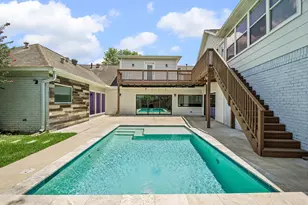 922 Crossroads Dr, Houston, TX 77079 - Photo 33