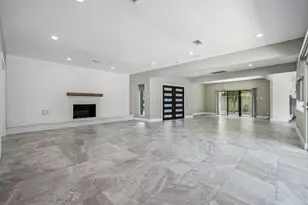 922 Crossroads Dr, Houston, TX 77079 - Photo 7