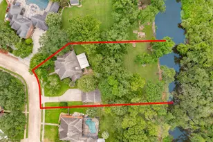 71 Rosewood St, Lake Jackson, TX 77566 - Photo 3