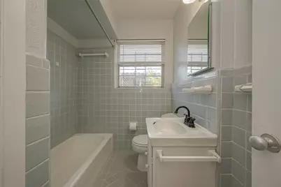 3426 Bradford Street, Houston, TX 77025 - Photo 33