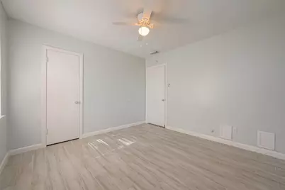 3426 Bradford Street, Houston, TX 77025 - Photo 33