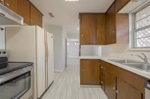 3426 Bradford St, Houston, TX 77025 - Photo 27