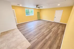 11306 Sandhurst Dr, Houston, TX 77048 - Photo 13