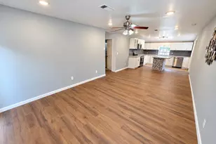 11306 Sandhurst Dr, Houston, TX 77048 - Photo 19