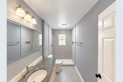 11306 Sandhurst Drive, Houston, TX 77048 - Photo 15