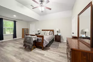 10807 Amar Dr, Conroe, TX 77303 - Photo 13