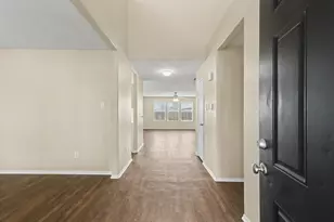 9530 Belleclaire Ln, Houston, TX 77044 - Photo 3