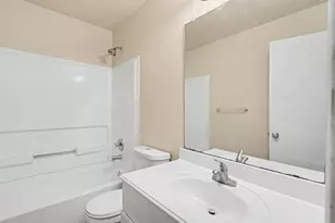 9530 Belleclaire Ln, Houston, TX 77044 - Photo 21