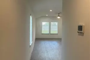 215 Dusty Bridle Ln, Rosharon, TX 77583 - Photo 3