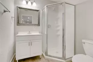 4708 Mayfair St, Bellaire, TX 77401 - Photo 11