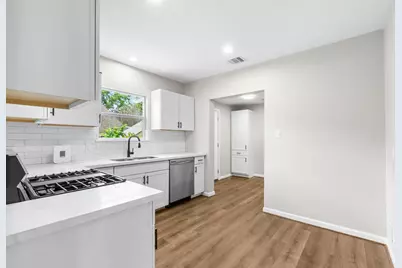 3106 Michigan Street, Baytown, TX 77520 - Photo 7