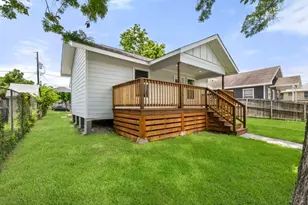 3106 Michigan St, Baytown, TX 77520 - Photo 3