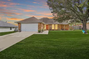 2009 Cobblestone Ln, Bryan, TX 77807 - Photo 1