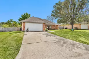 2009 Cobblestone Ln, Bryan, TX 77807 - Photo 3