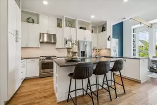 526 W 26th St, Houston, TX 77008 - Photo 29