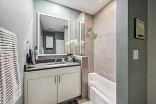 526 W 26th St, Houston, TX 77008 - Photo 15