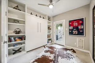 526 W 26th St, Houston, TX 77008 - Photo 17