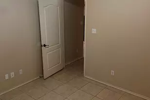 1305 N Sabinas St, Hidalgo, TX 78557 - Photo 5