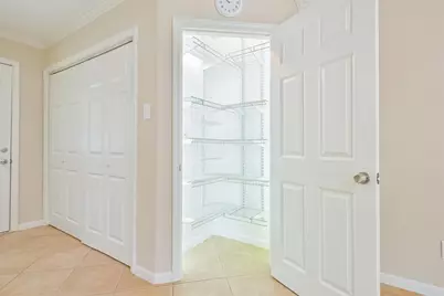 108 Dolphin Avenue, Galveston, TX 77550 - Photo 9