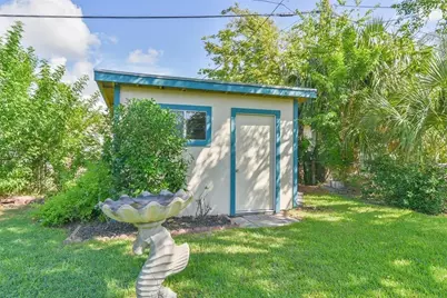 108 Dolphin Avenue, Galveston, TX 77550 - Photo 3
