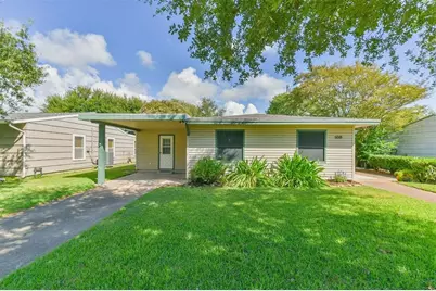 108 Dolphin Avenue, Galveston, TX 77550 - Photo 1