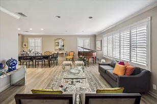 1335 Modiste St, Spring Valley Village, TX 77055 - Photo 5