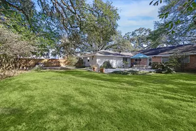 1335 Modiste Street, Spring Valley Village, TX 77055 - Photo 3