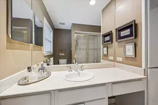 1335 Modiste St, Spring Valley Village, TX 77055 - Photo 15