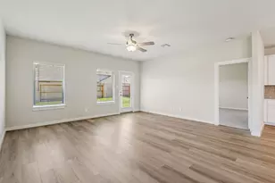 18486 Lndg Mdws Ln, New Caney, TX 77357 - Photo 3