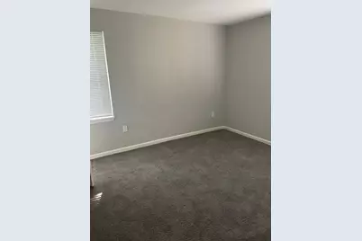 9216 1/2 E Avenue P, Houston, TX 77012 - Photo 9