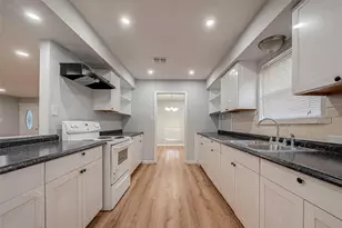 23131 Earlmist Dr, Spring, TX 77373 - Photo 13