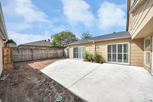 2210 Linea Del Pino St, Houston, TX 77077 - Photo 35
