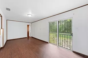 5326 Wenda St, Houston, TX 77033 - Photo 19