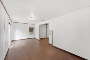 5326 Wenda St, Houston, TX 77033 - Photo 21
