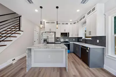 4624 Mayflower Street #A/B, Houston, TX 77033 - Photo 13