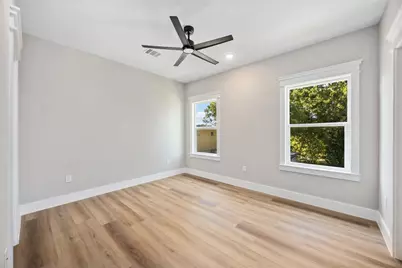 4624 Mayflower Street #A/B, Houston, TX 77033 - Photo 33