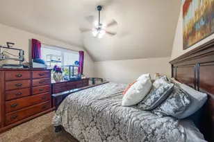 1324 Elkins Hollow Ln, League City, TX 77573 - Photo 29