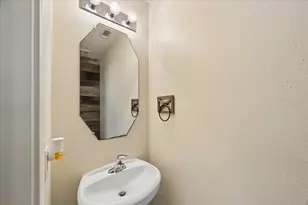 341 Capella Oaks Ln, Dickinson, TX 77539 - Photo 5