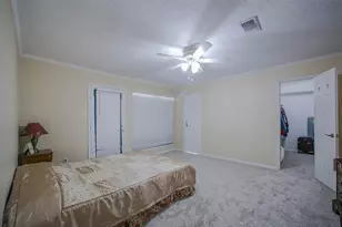 9511 Sharpcrest St, Houston, TX 77036 - Photo 33
