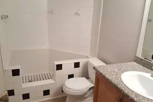 9809 Richmond Ave, Houston, TX 77042 - Photo 21