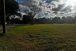 2203 Shannon Dr, Huntsville, TX 77320 - Photo 1