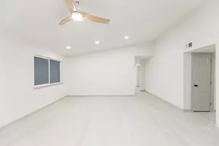 7115 Falling Waters Dr, Spring, TX 77379 - Photo 9