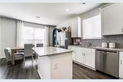 406 Kinglet Drive, Conroe, TX 77378 - Photo 5