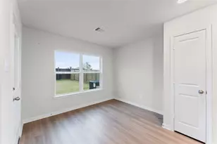 16158 Sugar Fls Dr, Conroe, TX 77303 - Photo 11