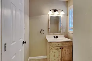 305 Sherbrooke Ct, Pasadena, TX 77503 - Photo 13